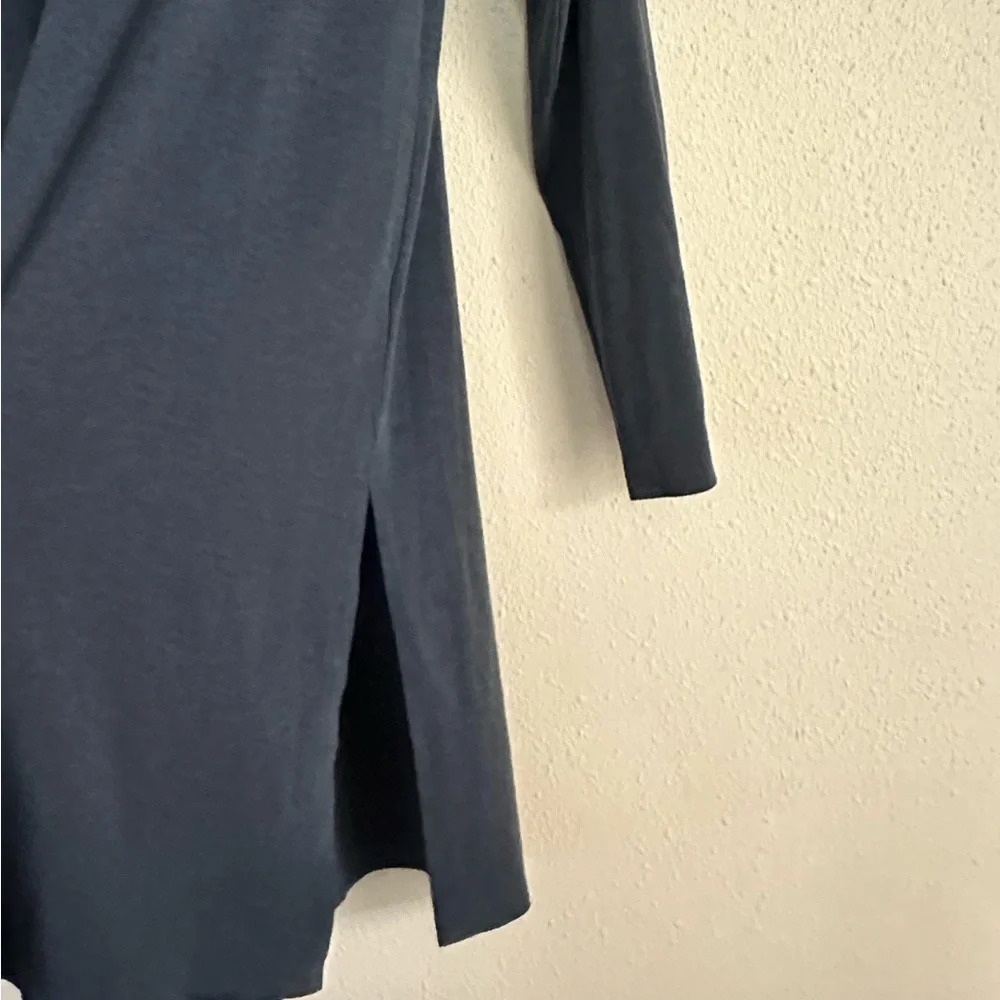 UNIQLO AIRism UV Protection Blue Long Sleeve Cardigan, Size S - Picture 4 of 5